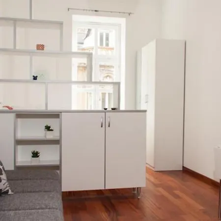 Mezzanine Apartment, Zagreb center Buitenkant foto
